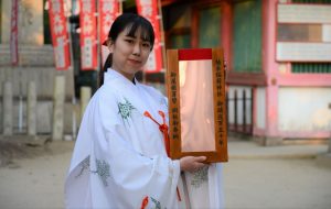 楠本稲荷神社 屋根葺替用 銅板募集中