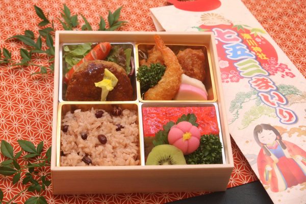 七五三祝重 七五三後の持ち帰り用祝い弁当 楠公会館