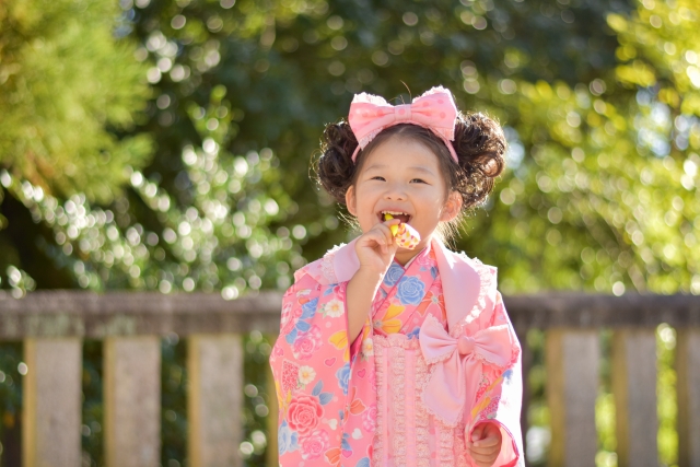 七五三・お宮参りで後悔しない！祈祷中の撮影＆出張カメラマン持ち込みが可能な理由